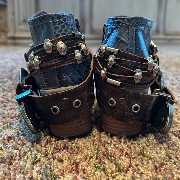 Freebird by Steven Saloon - Picture 5 of 8